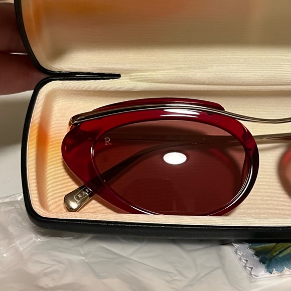 Raen Red Musing Sunglasses - Picture 2 of 5